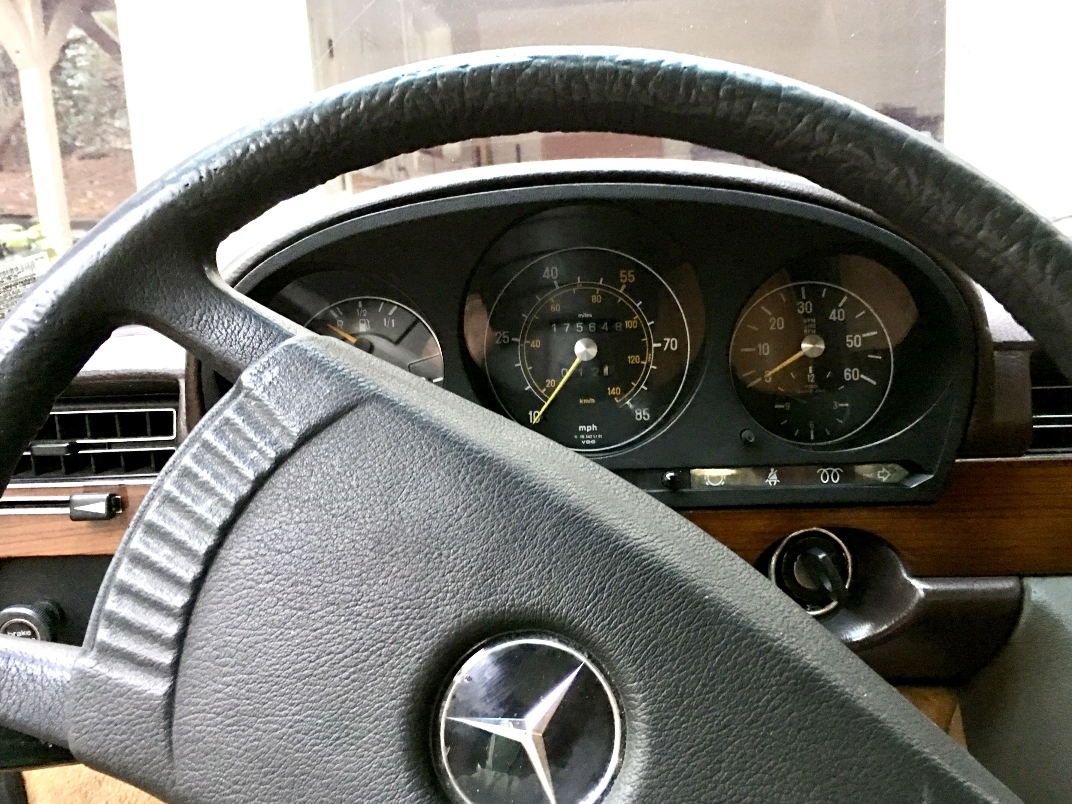 Mercedes W116 280S-450SEL Armaturenbrett-Cover Abdeckung Reparatur-Kit  dashboard